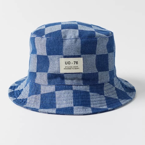 URBAN OUTFITTERS BLUE CHECKERED BUCKET HAT - Picture 3 of 3